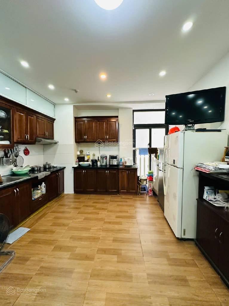 Bán Căn Hộ Lô Góc View Hồ 97m 3PN Full Nội Thất KĐT Ngoại Giao Đoàn giá thương lượng tốt