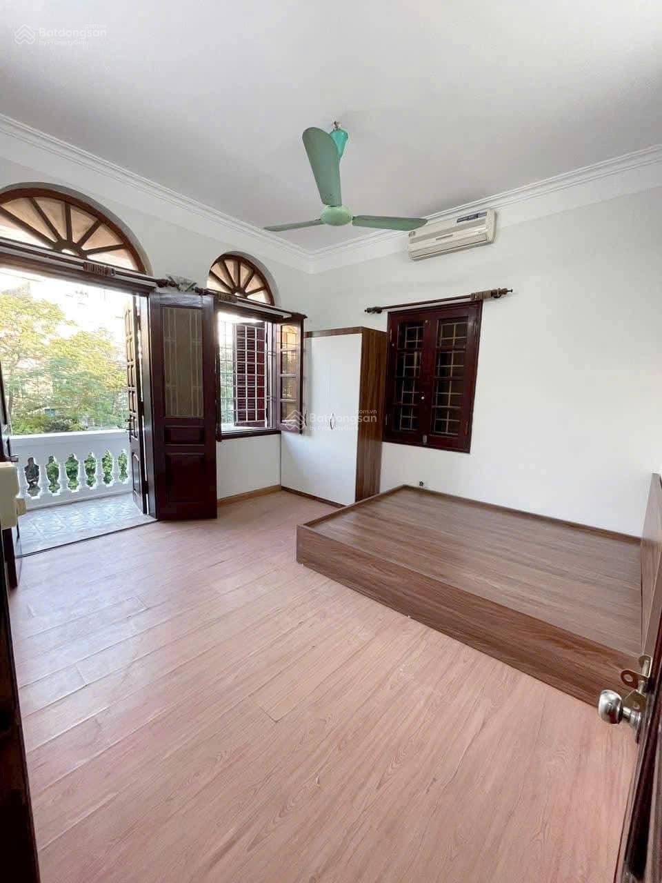 Bán nhà 5 tầng 50m2 , mt 5,6m phố Trần Đại Nghĩa, mặt tiền 5,6m giá 17,5 tỷ