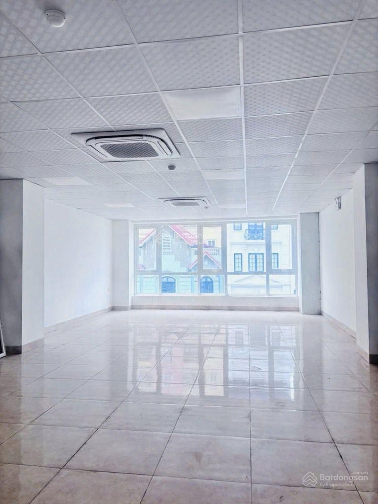 Mặt Phố Trương Công Giai, Cầu Giấy -100m -7tầng thang máy, có tầng hầm- Mặt tiền 6m -Vỉa hè đá bóng