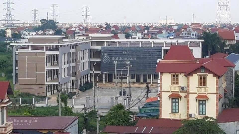 cần bán gấp 57m MT hậu 4m giá 4,100tr có bớt vị trí cách trường cấp 1,2 chỉ 50m kim chung ĐA-HN