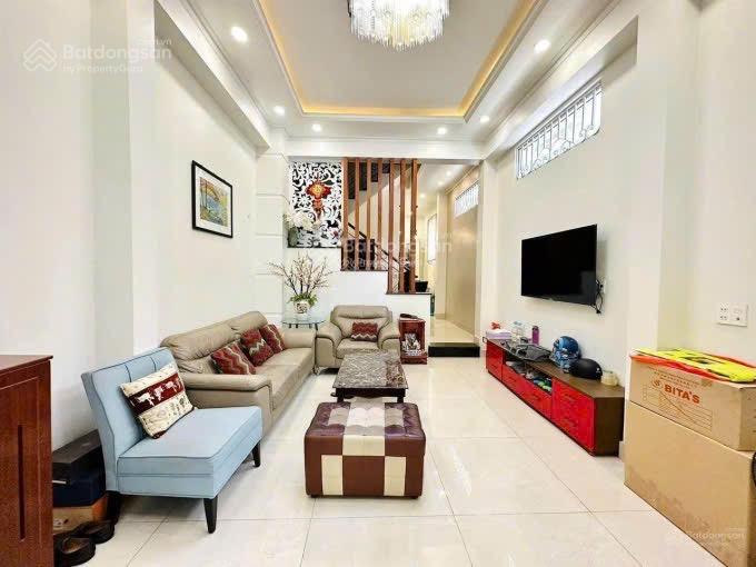 GIẢM SÂU 300tr bán gấp nhà NGUYỄN KHUYẾN, P12, BÌNH THẠNH GIÁ 2 tỷ 350. SỔ HỒNG CÔNG CHỨNG NHANH