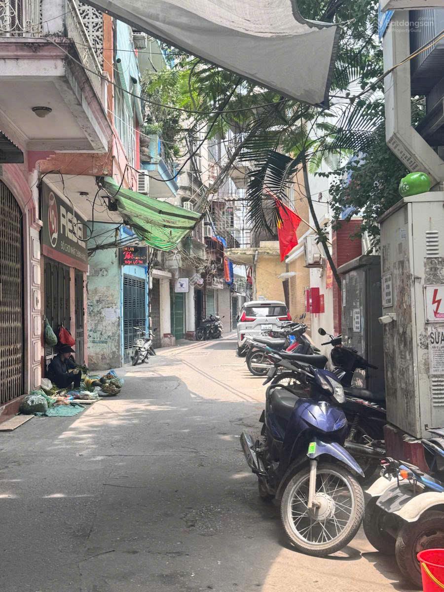 Đỉnh cao tiện nghi: Ô tô vào nhà 5 tầng Hai Bà Trưng Kinh doanh & cho thuê cực chất! Đỉnh cao tiện nghi: Ô tô vào nhà 5 tầng Hai Bà Trưng Kinh doanh & cho thuê cực chất!