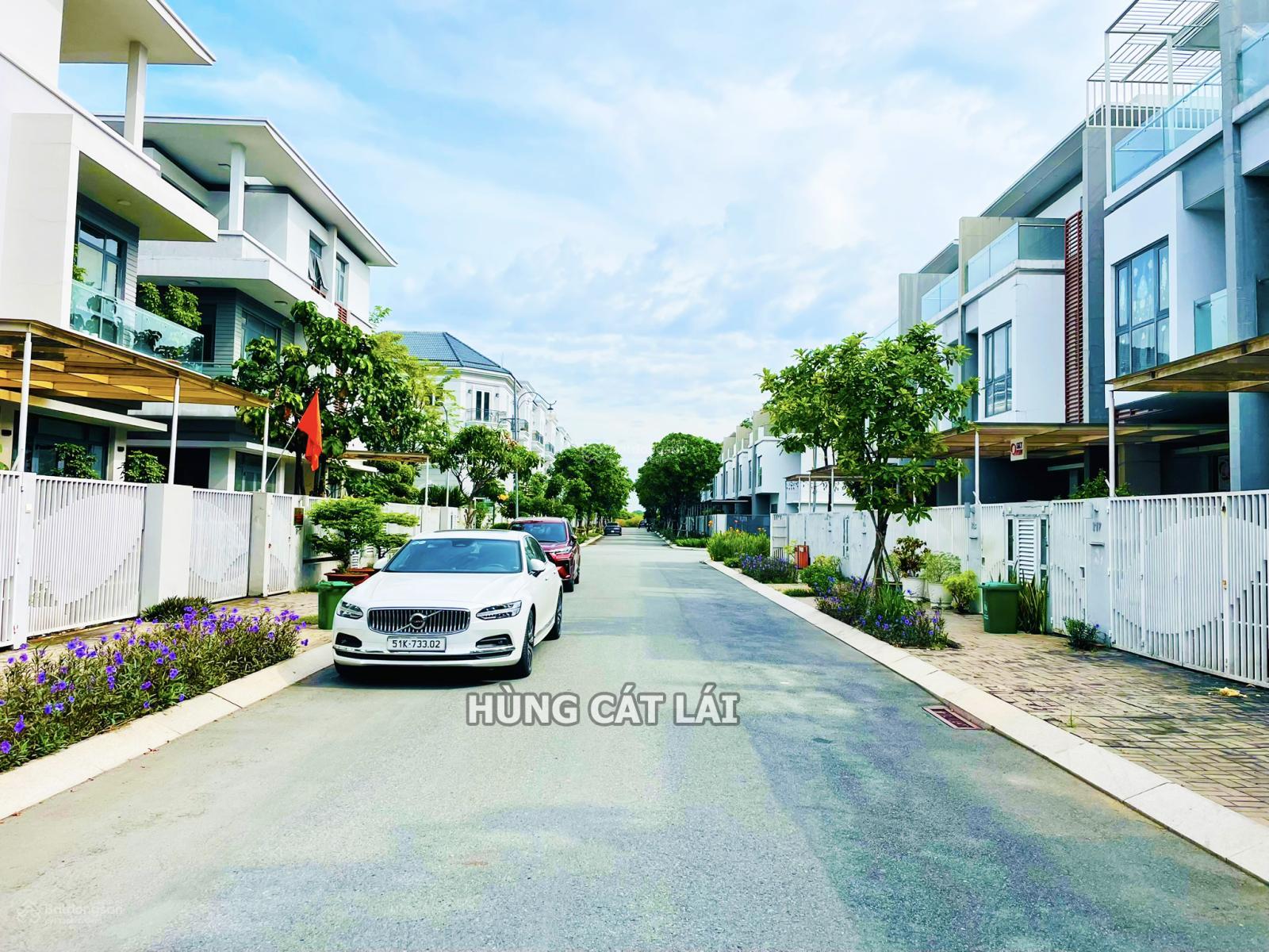 Hùng Cát Lái - Bán Biệt Thự Phố Đông Village, 9.5x20m (190m2), 1 Trệt 2 Lầu, Đông Nam, Giá 19.5 Tỷ