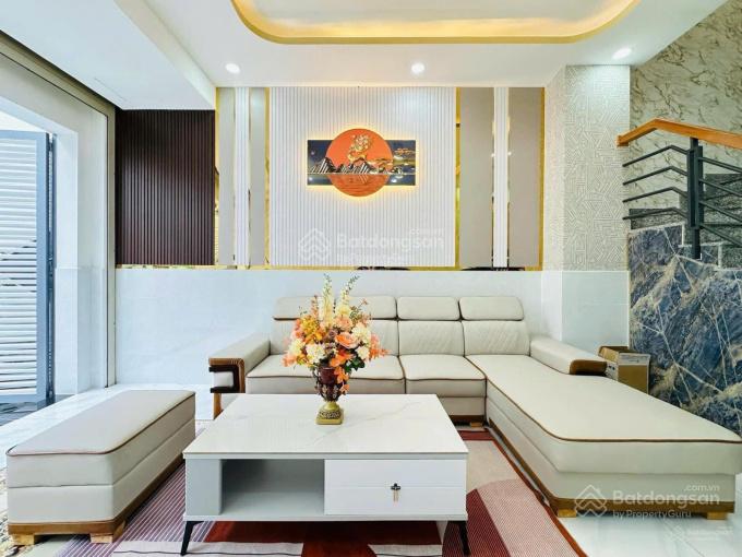 Siêu phẩm nhà Trần Hữu Trang, Phú Nhuận giá 2tỷ150. Nhà 46m2 - 3PN. Gần chợ Trần Hữu Trang. HXH
