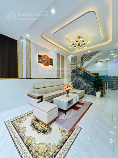 Siêu phẩm nhà Trần Hữu Trang, Phú Nhuận giá 2tỷ150. Nhà 46m2 - 3PN. Gần chợ Trần Hữu Trang. HXH