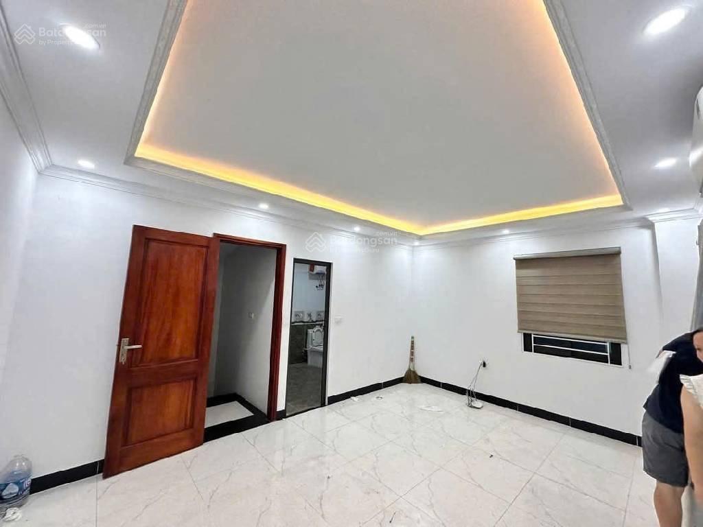 Xuân Phương - 38m2x5T - Xây mới keng - lô góc thoáng sáng - Sát phố - 6.450 tỷ còn TL Xuân Phương - 38m2x5T - Xây mới keng - lô góc thoáng sáng - Sát phố - 6.450 tỷ còn TL
