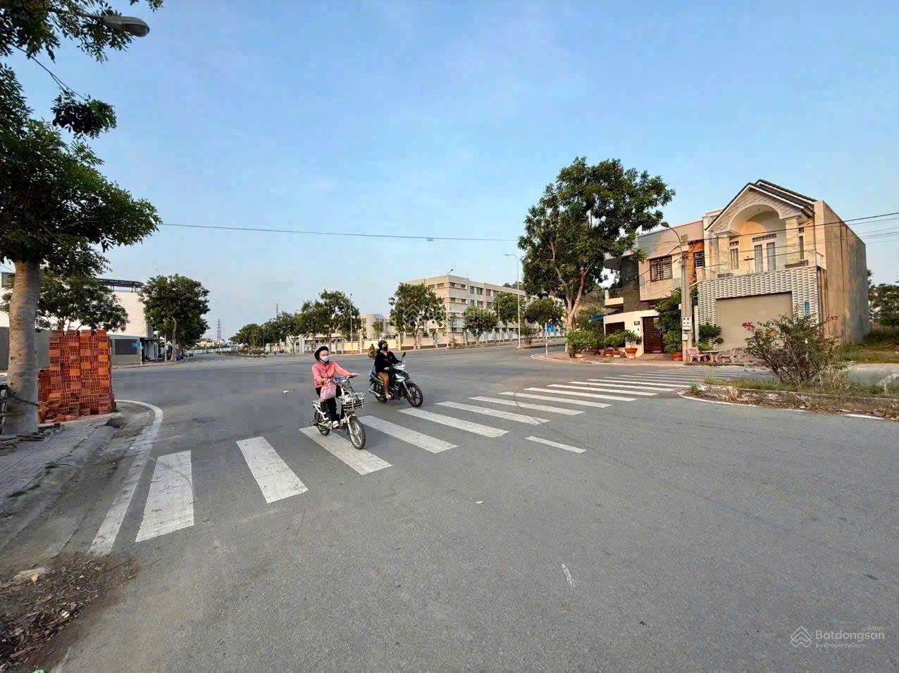 GIẢM 160TRiệu bán nhanh trong tuần- 100m2 Khu tái định cư Làng đại học QGTPHCM Đông Hòa TPHCM