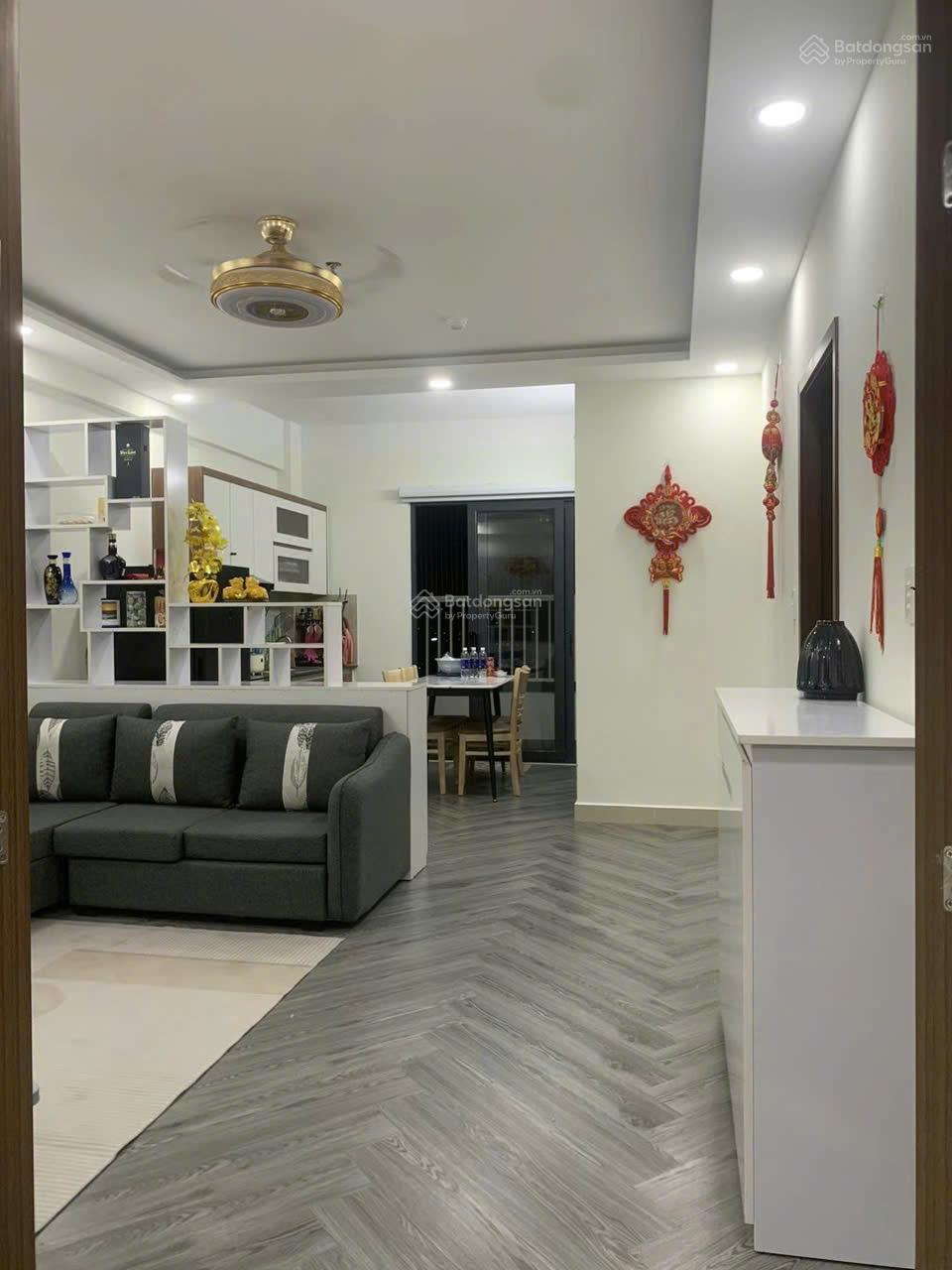 Cần cho thuê căn 2PN 60m2 2wc giá 5tr/ nhà đầy đủ nội thất, nhà đang trống vào ở ngay. Xem ngay