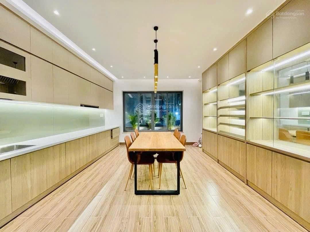 Sát Lotemart đường Nguyễn Thị Thập, Q7 - Giá 4,79tỷ/80m2. Đường 8m xe hơi. 1 trệt 3 lầu. Sổ riêng Sát Lotemart đường Nguyễn Thị Thập, Q7 - Giá 4,79tỷ/80m2. Đường 8m xe hơi. 1 trệt 3 lầu. Sổ riêng