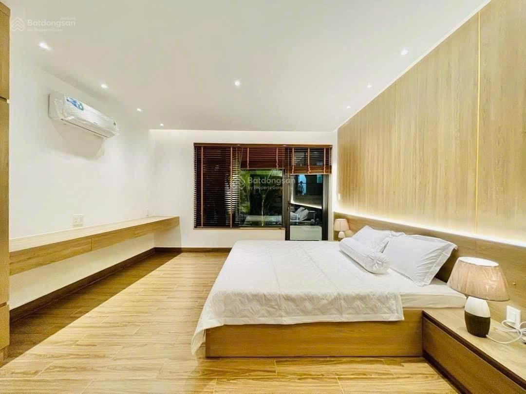 Sát Lotemart đường Nguyễn Thị Thập, Q7 - Giá 4,79tỷ/80m2. Đường 8m xe hơi. 1 trệt 3 lầu. Sổ riêng Sát Lotemart đường Nguyễn Thị Thập, Q7 - Giá 4,79tỷ/80m2. Đường 8m xe hơi. 1 trệt 3 lầu. Sổ riêng