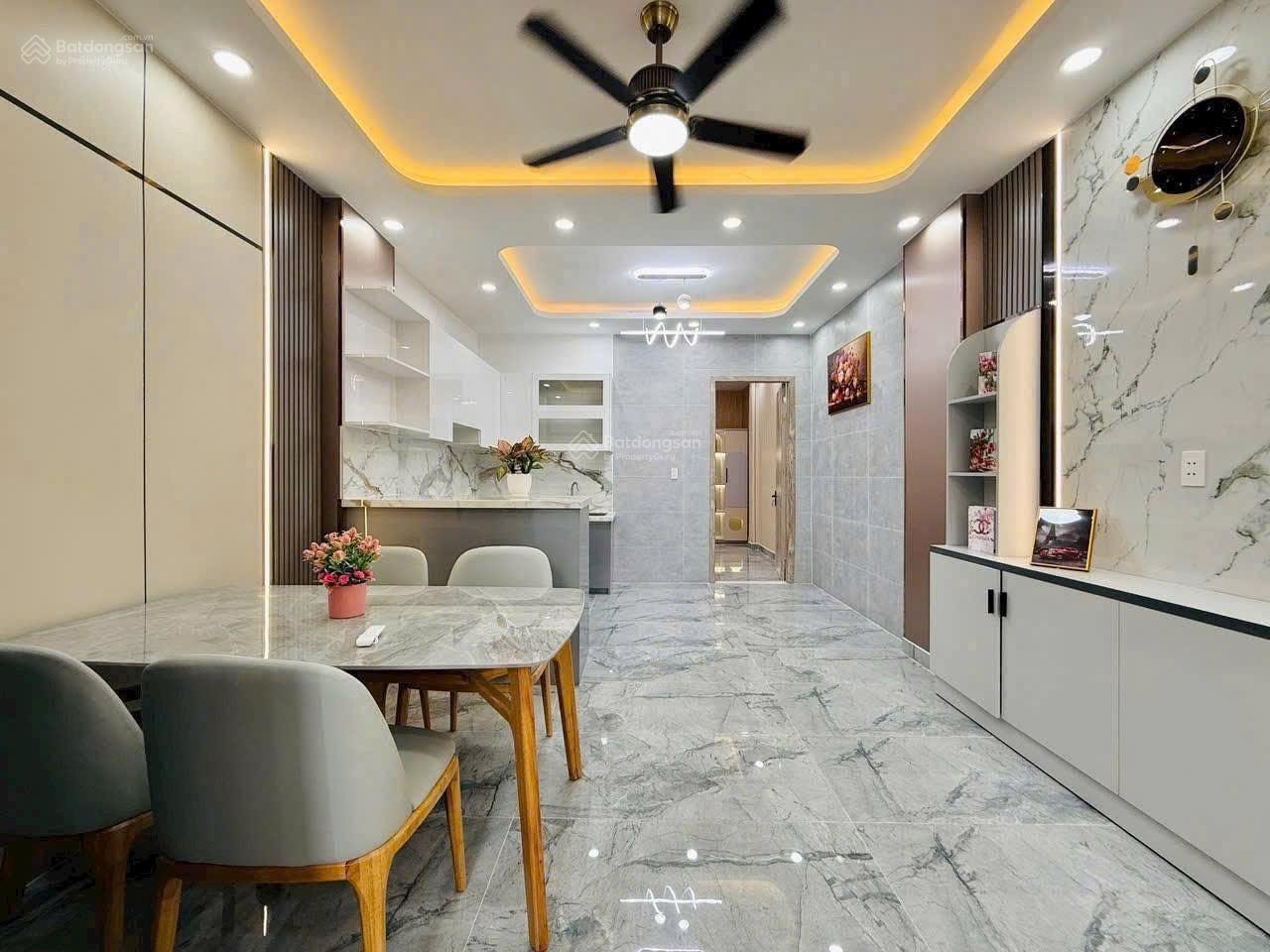 Bán gấp nhà 56,8m2 Nguyễn Đình Khơi, Tân Bình giá 3tỷ150. Nhà mới 3 phòng ngủ. Hẻm 4m. Sổ chính chủ