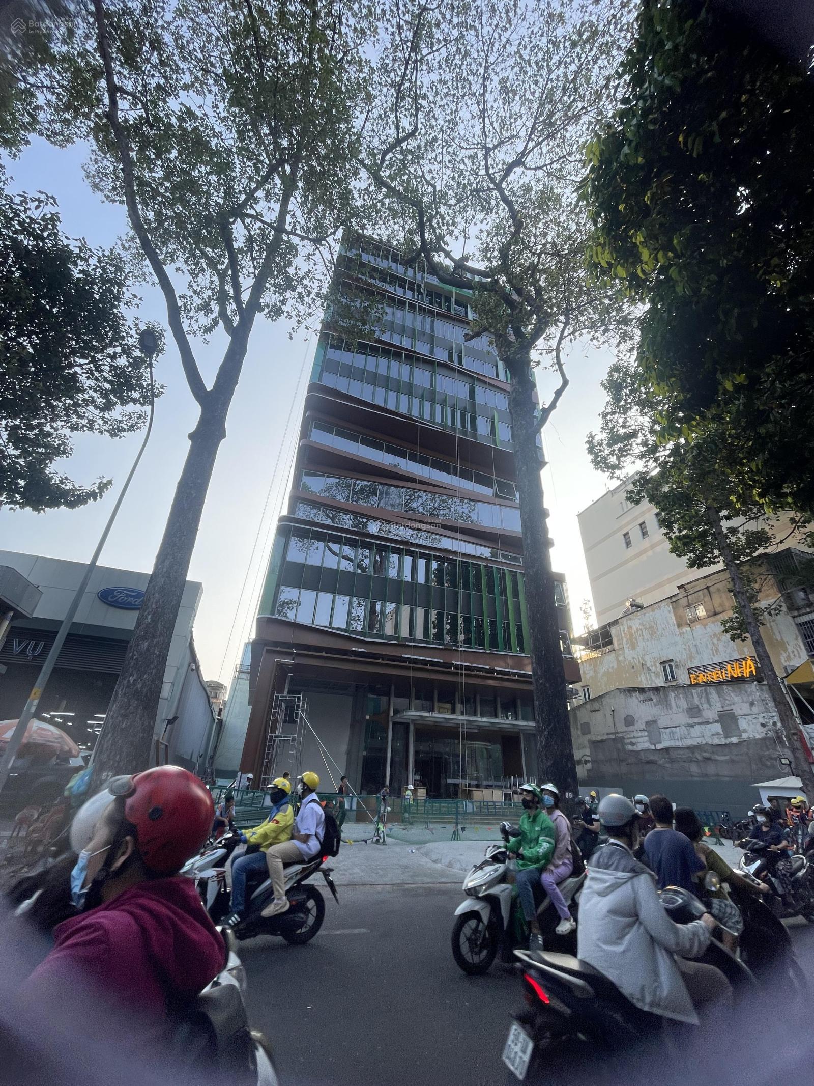 Bán Toả Nhà MT Nguyễn Thị Minh Khai-P6 -Q3: 15m X 30m, 2 Hầm 14 Tầng, HĐ thuê 1,8 tỷ/ tháng. 400 tỷ