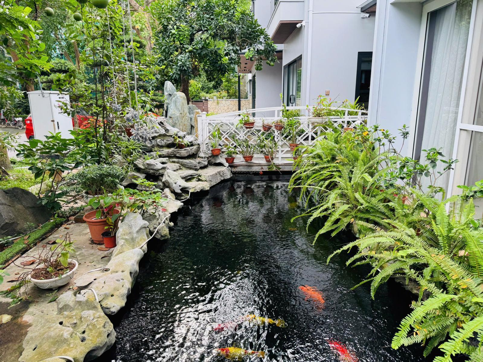 Bán nhanh biệt thự đơn lập Vườn Tùng tại Khu đô thị Ecopark, giá ưu đãi 53,5 tỷ.