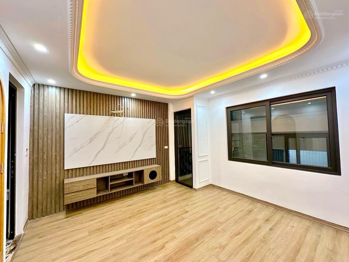 Bán nhà phố Phương Mai 5 tầng thang máy, mới đẹp ở ngay, khi vực tiện ích an sinh đỉnh