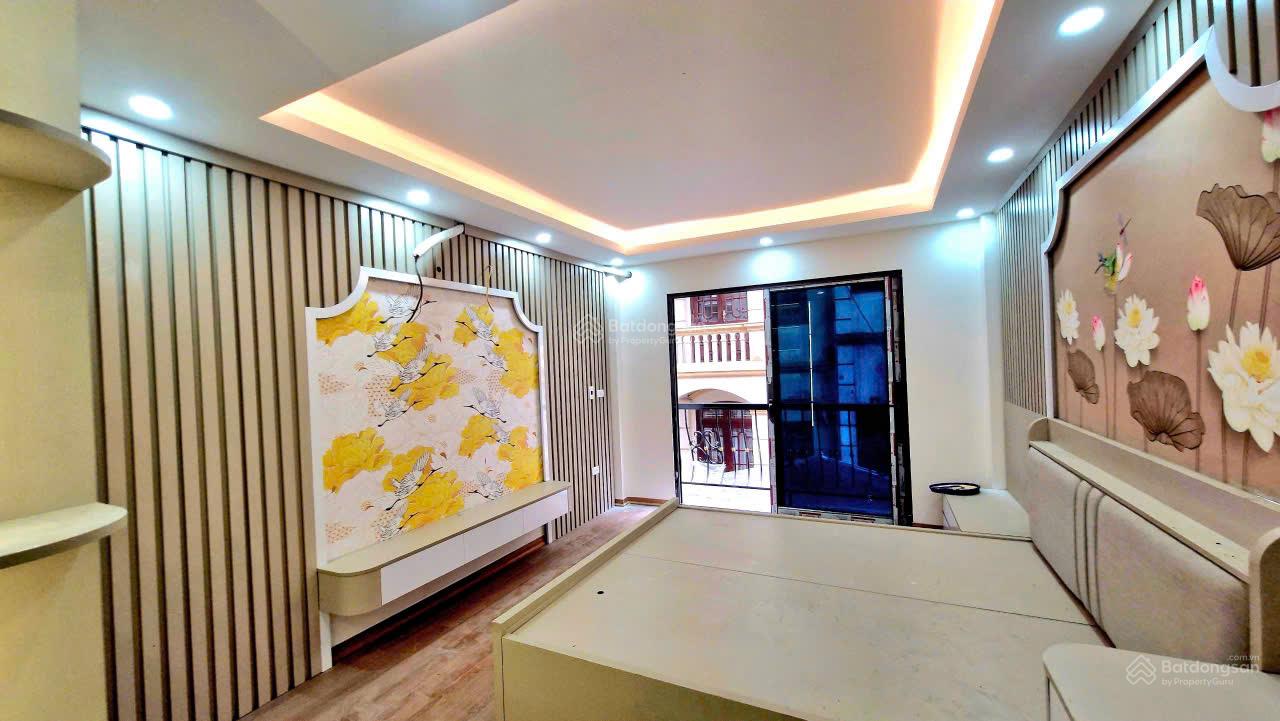 Bán nhà lô góc sát đường Hồ Tùng Mậu 7 tầng thang máy giá chỉ còn 9,95 tỷ.