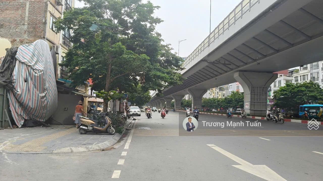 Bán đất mặt phố Minh Khai ( gần Ngã tư Mơ ) - 275m2 - MT 10m - GPXD 9 tầng - Lô góc