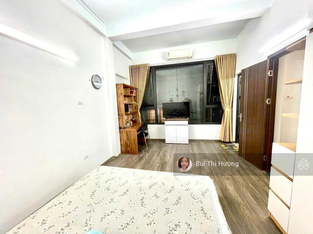 Bán Nhà Lò Đúc 30m, 5 Tầng, Mặt Tiền Rộng, Trung Tâm Ngõ Thông, Cách Phố 15m Giá Chỉ 8 Tỷ!
