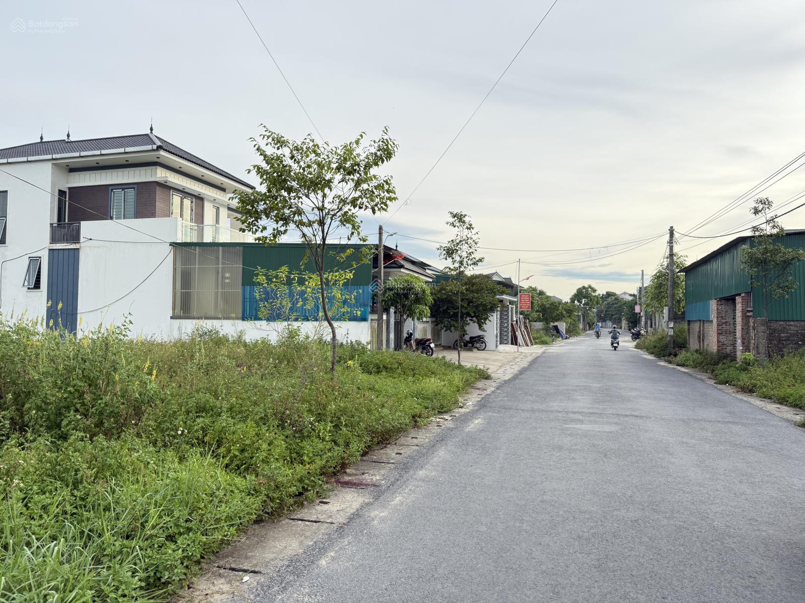 Bán đất đẹp Cửa Lò giá đẹp đầu tư chỉ 2 tỷ 550 triệu đường nhựa to đẹp
