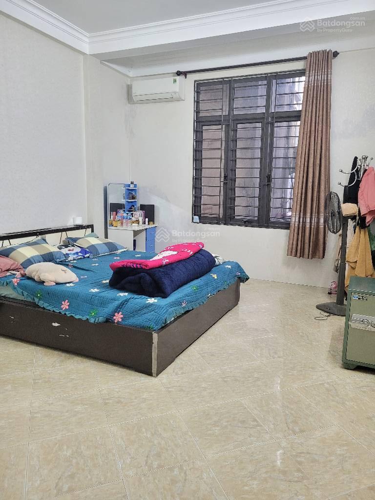 Nhà Phố Ngọc Lâm, 33m2 5.2 tỷ, Vài bước ra phố