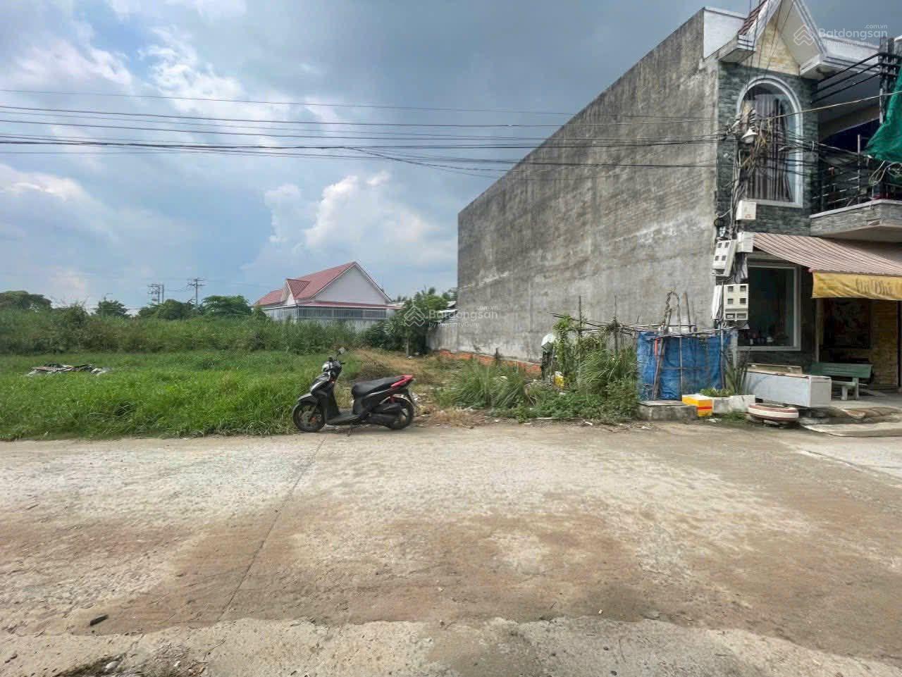 chính chủ ngộp ngân hàng cần bán gấp lô đất Thanh Phú Bến Lức