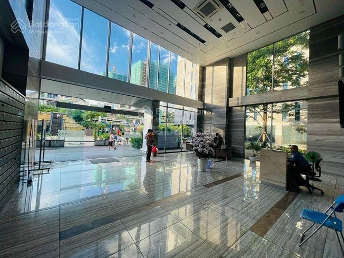 Chính chủ gửi bán căn hộ CC hàng hiếm 107 Trương Định, DT: 82m2, 2 phòng ngủ, giá: 6,2 tỷ, sổ hồng