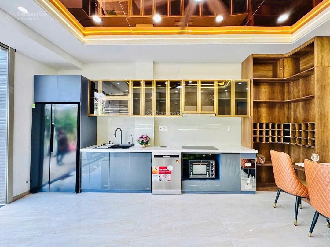 Kẹt vốn làm ăn cần ra nhanh căn nhà MTĐ Điện Biên Phủ, P25, BT giá 3.15TỶ, sẵn HĐ thuê 20tr/tháng