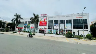 * Cho thuê mặt tiền đường số Trần Trọng Cung. Phường Tân Thuận Đông. Quận 7
* dt:8x24m,gia:35trieu