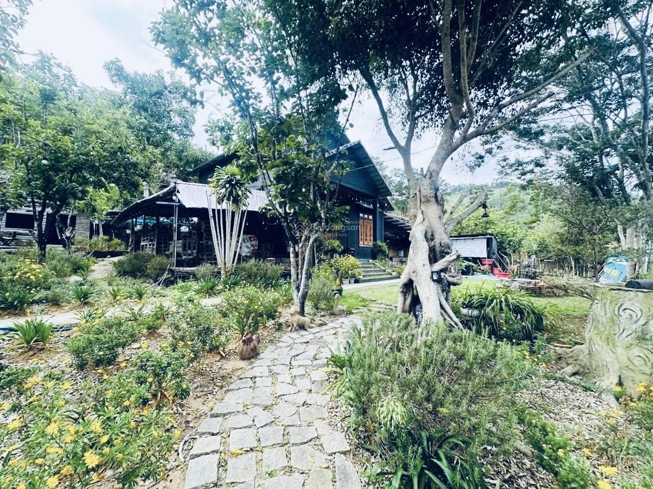 Bán căn villa sân vườn siêu đẹp ngay sau KDL Đôi Dép, Mr Chí Thiện BĐS