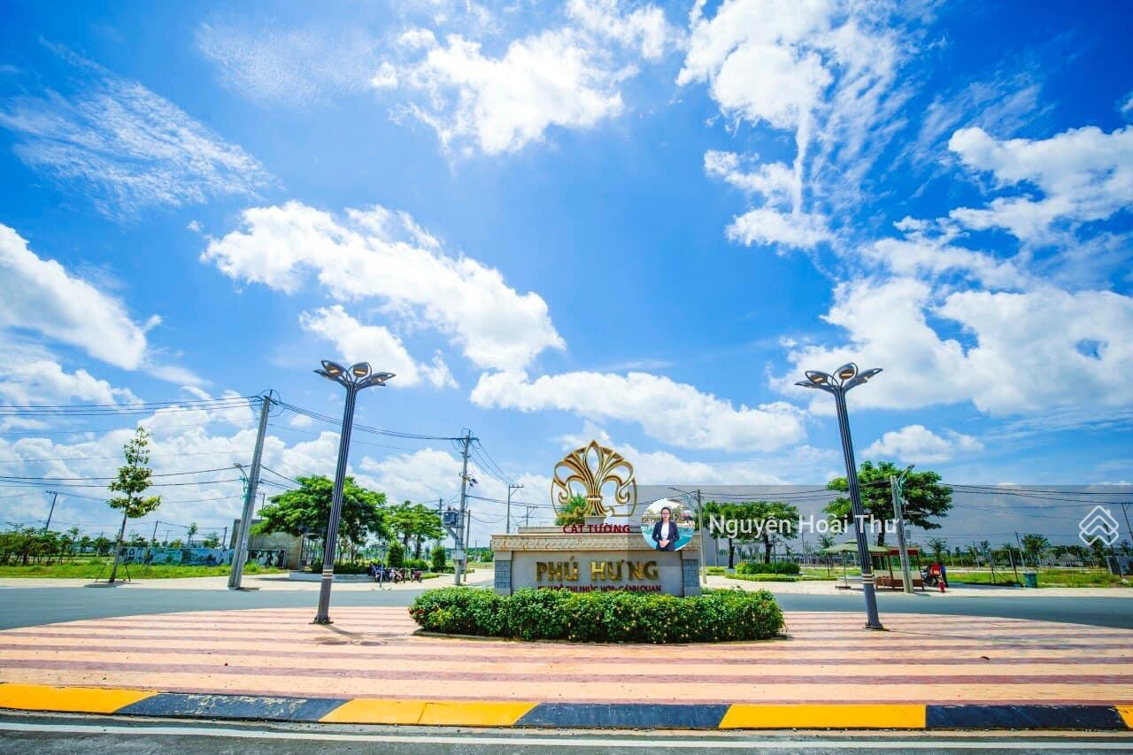 Bán Nhanh Lô Đất 100m2 Ngay Đầu Cổng Chào. Đối Diện Khách Sạn. Sổ Hồng Công Chứng Ngay