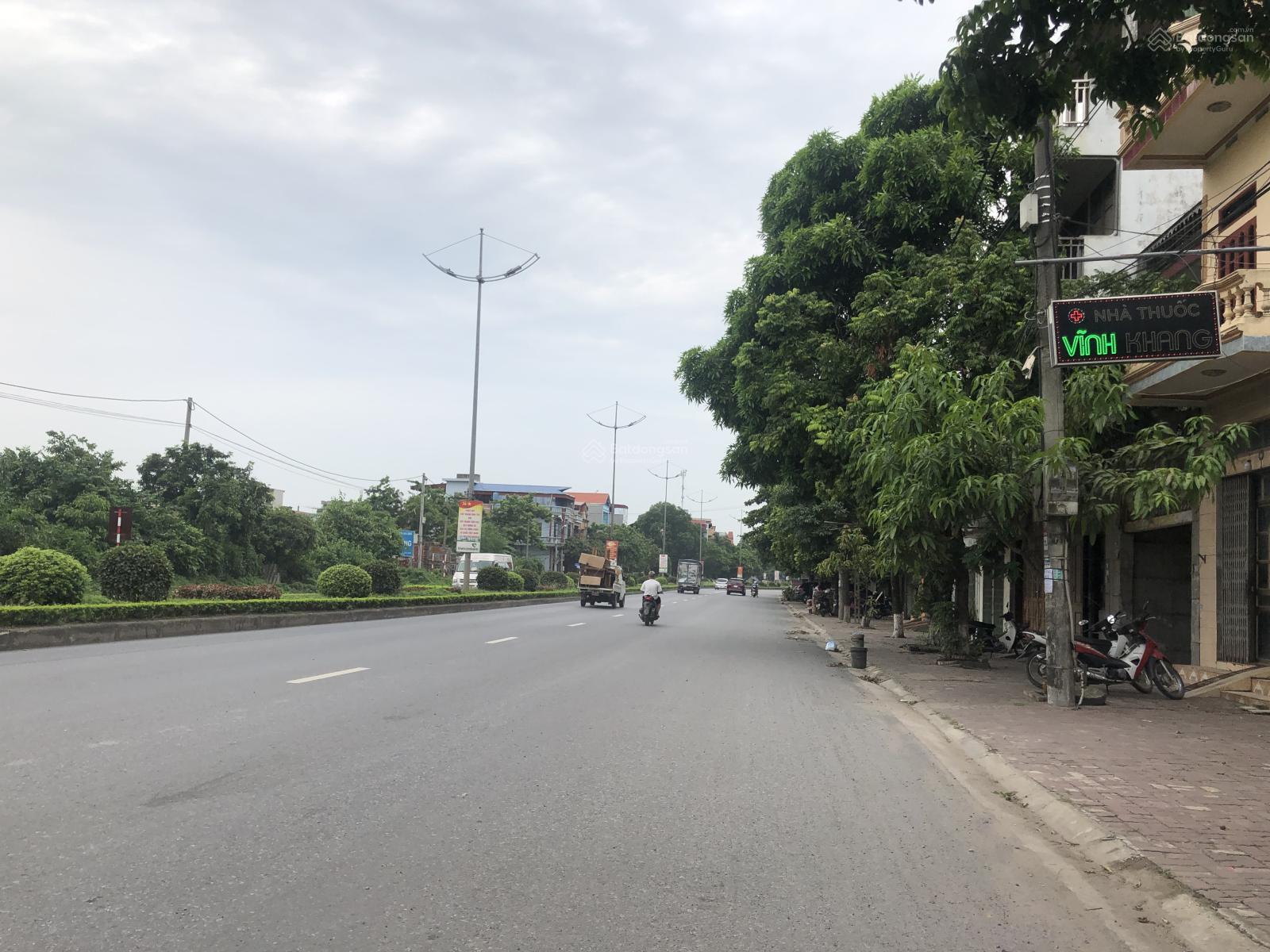 Bán nhà 2 tầng còn mới Lê Văn Lương, An Tảo, kinh doanh tấp nập, DT 115m2, giá 7 tỷ.