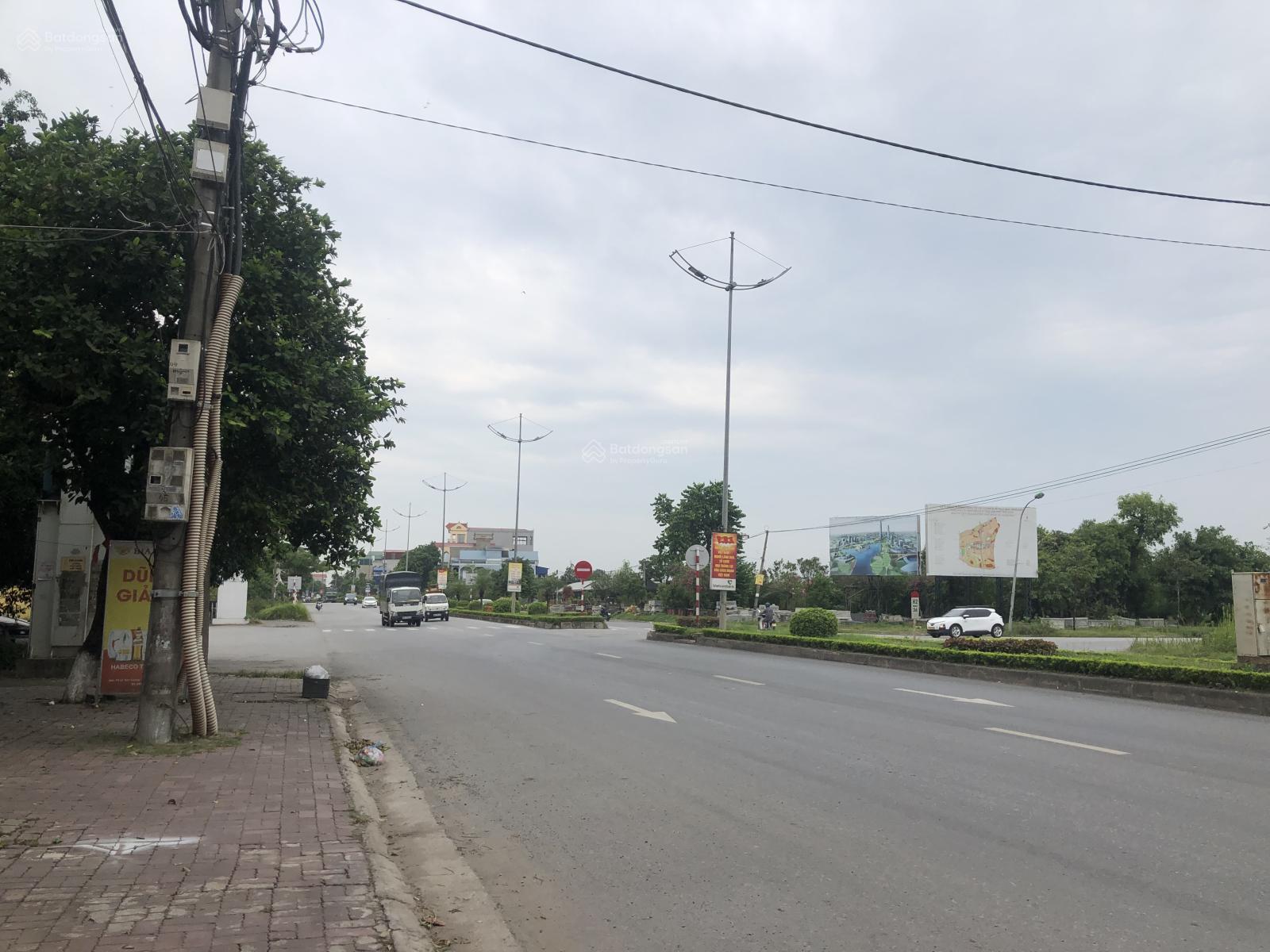 Bán nhà 2 tầng còn mới Lê Văn Lương, An Tảo, kinh doanh tấp nập, DT 115m2, giá 7 tỷ.