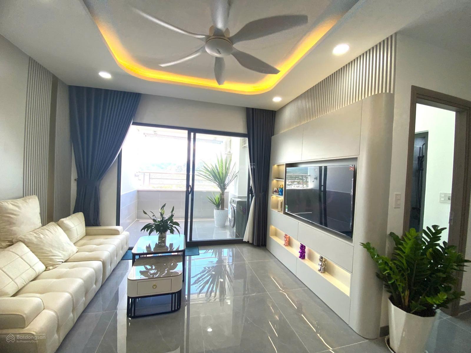 Hạ giá 200tr bán nhanh căn view biển phố lung linh 3426 tòa OC1A