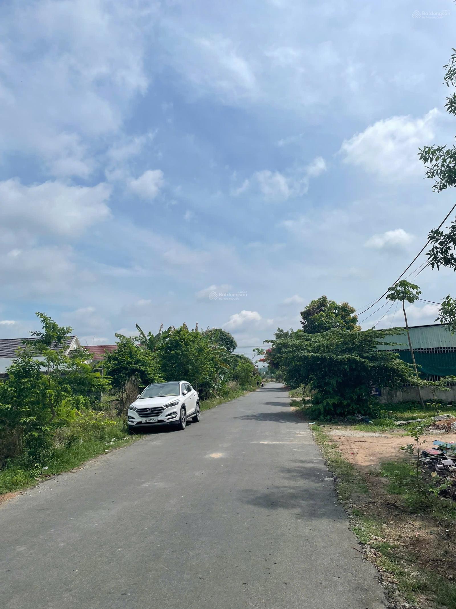 Sở hữu lô đất đẹp ngay trung tâm Tóc Tiên - Phú Mỹ, 500m2, 2.75 tỷ