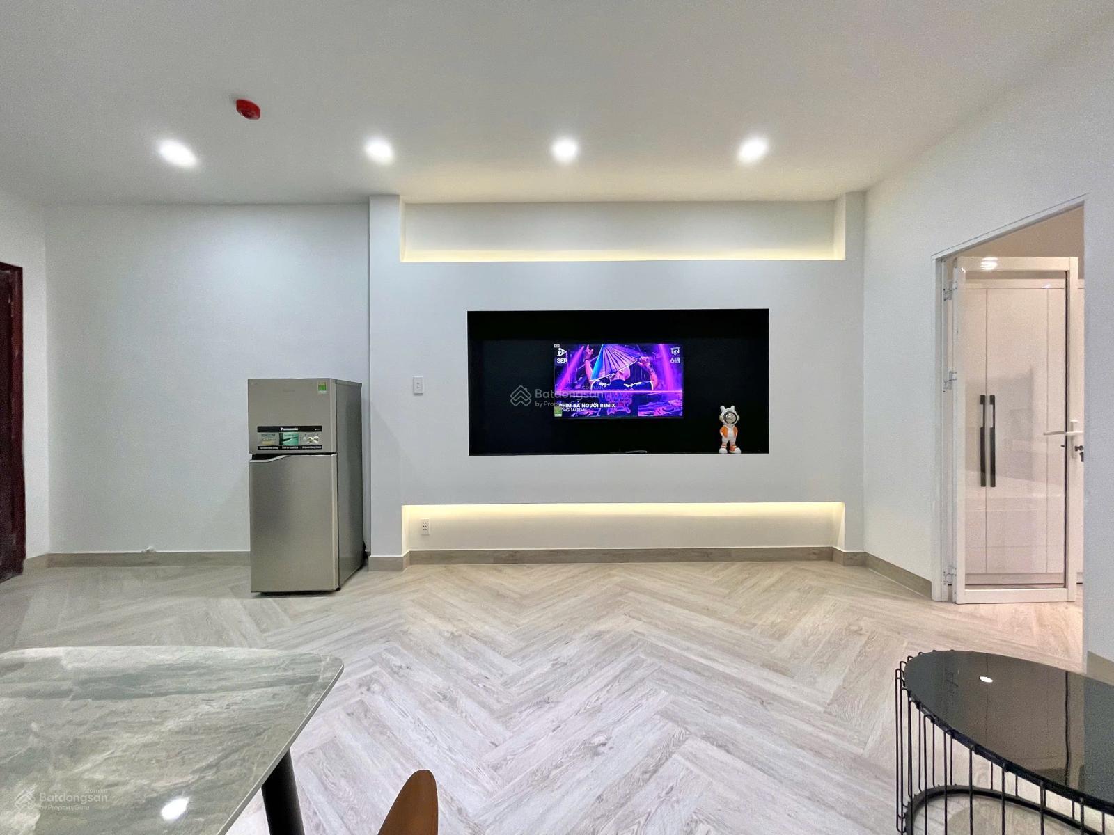 Trống Lại Căn Hộ 1PN 50M2 Ban Công Đẹp Leng Keng Ngay Vòng Xoay Điện Biên Phủ Q1 - Máy Giặt Riêng