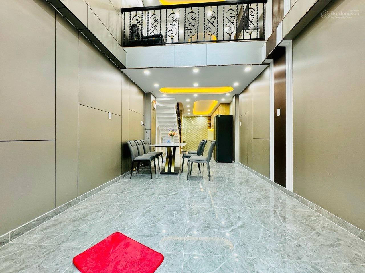 Nhà mới 56m2 đường Trần Mai Ninh, Tân Bình giá 3tỷ190. Gần chợ Bà Hoa. Nhà 3 tầng - 4PN. Hẻm xe hơi