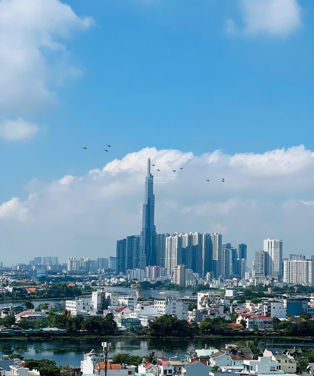 Bán căn hộ 2PN- view landmark- cạnh siêu thị Gigamall - PVĐ