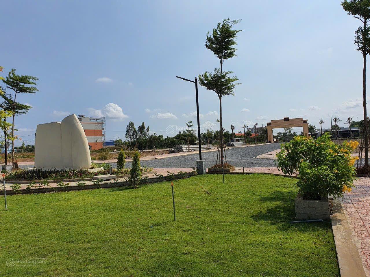 BÁN LỖ GẤP NỀN 60M2 KDC TÂN LÂN RESIDENCE 1.050Tỷ/ SHR ĐẤT NGAY CÔNG AN HUYỆN CẦN ĐƯỚC LONG AN CC