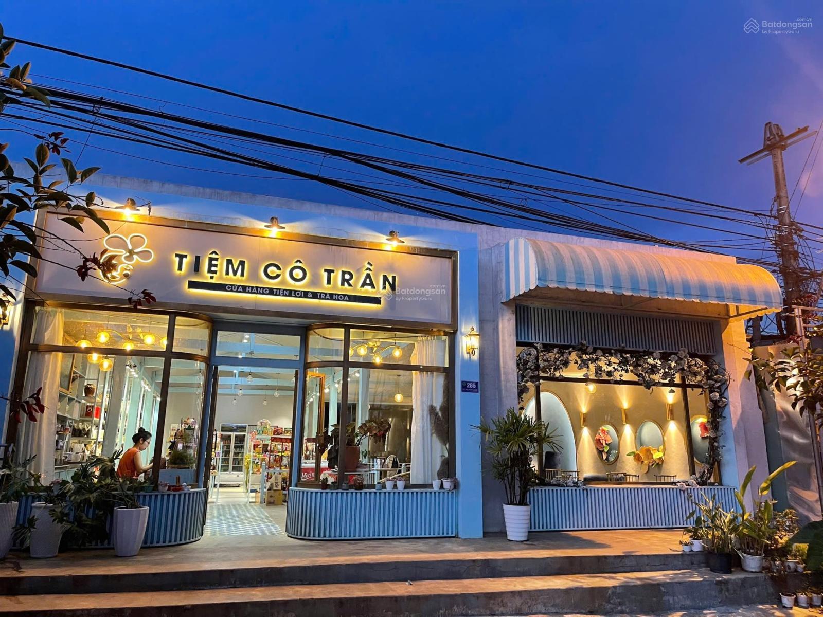 Bán nhà mặt phố Võ Nguyên Giáp, 18 tỷ, 370.3m2, mặt tiền 11m, view đẹp