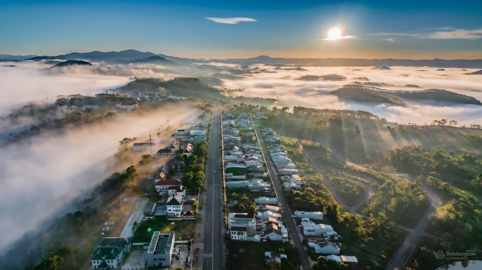 Bán nhà mặt phố Võ Nguyên Giáp, 18 tỷ, 370.3m2, mặt tiền 11m, view đẹp