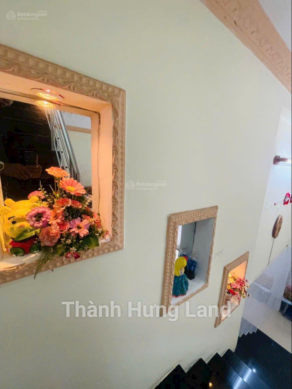Ngay Đại học Nguyễn Tất Thành, Q4 gần hẻm ô tô hẻm trước nhà 5 mét