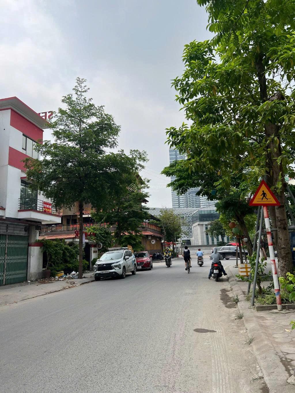 SIÊU PHẨM XUÂN LA - VỈA HÈ - Ô TÔ - 60M - GIÁ 19 TỶ (1TL1520238)