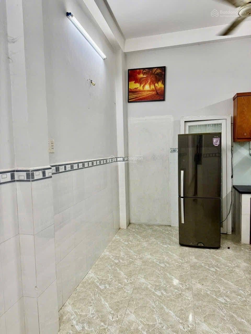 Giảm giá bán nhanh nhà đường Phạm Ngọc Thạch-Q3, gần hồ Con Rùa. 3tỷ840/77,5m2 đang cho thuê 25tr