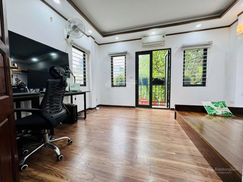 KINH DOANH VỈA HÈ PHỐ VĂN QUÁN, HÀ ĐÔNG. Dt 47m2, 5 tầng, nhỉnh 13 tỷ.