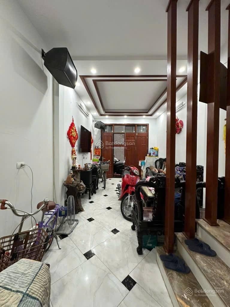 7.95 tỷ 41 m2*5T, ngã 4 Kim Đồng Tân Mai , Hoàng Mai, 0985 818 ***