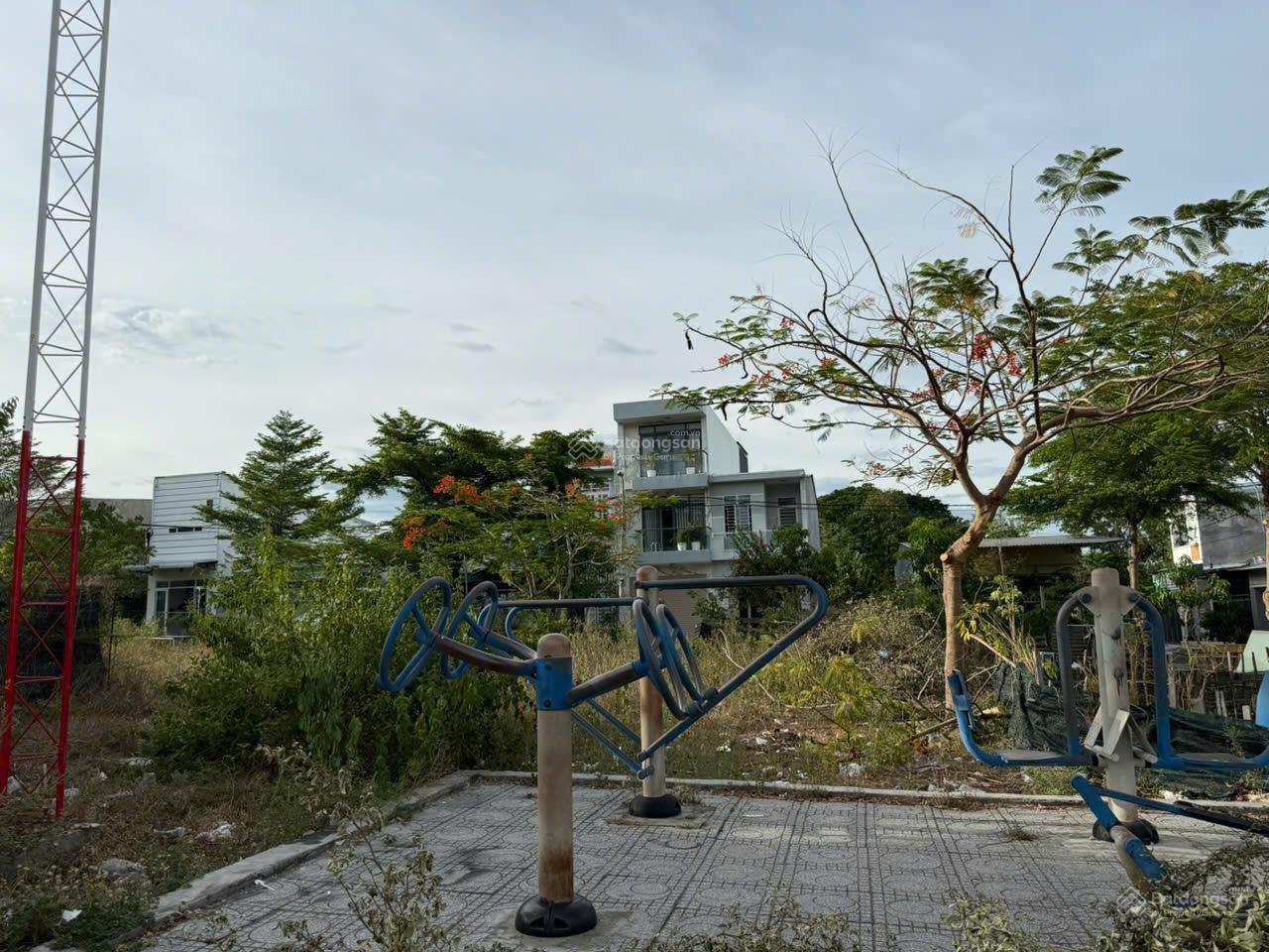 Bán lô tái định cư Đất Lành đường 5m View công viên cực đẹp chỉ 2 tỷ 350 Bán lô tái định cư Đất Lành đường 5m View công viên cực đẹp chỉ 2 tỷ 350