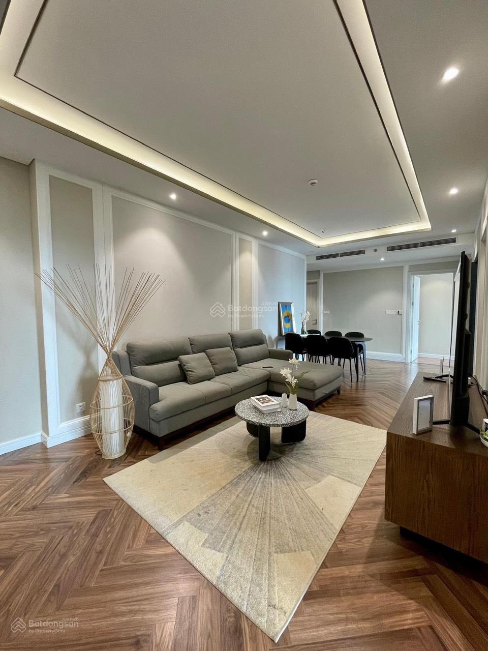 Em bán King Palace - 3N2VS - 97m2 - 8.6 tỷ bao phí - View thành phố. Liên hệ: 0398 537 ***