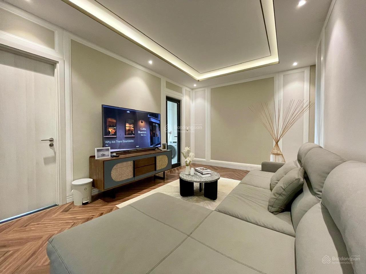 Em bán King Palace - 3N2VS - 97m2 - 8.6 tỷ bao phí - View thành phố. Liên hệ: 0398 537 ***