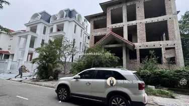 Cực Hiếm Căn Bán Biệt Thự Thiên Đường Bảo Sơn - Wieu Hồ - Diện Tích 240m - 4 Tầng - Giá 36 Tỷ TL