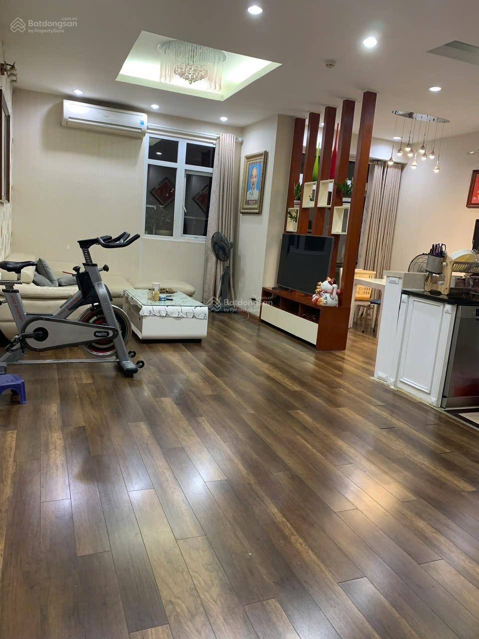 Chính chủ gửi bán căn hộ tầng trung 2n2vs, 112m2 tòa Trung Yên Plaza giá 8,5 tỷ. LH 0988 982 ***
