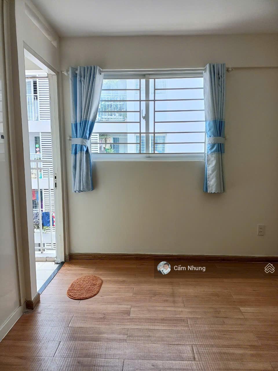 BLOCK MỚI - Tầng 4 ,có duy nhất 1 căn cực rẻ 960tr- LH : 0908 002 ***(Nhung)